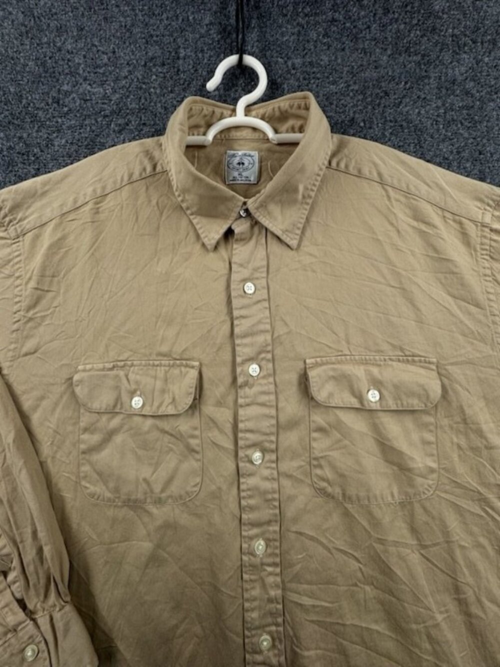 Brooks Brothers Point XL Cotton Beige Button Up Pocket Shirt Solid Mens Adult